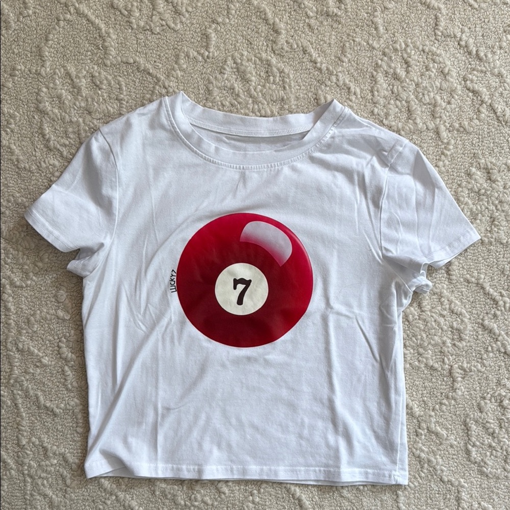Lucky 7 graphic tee.